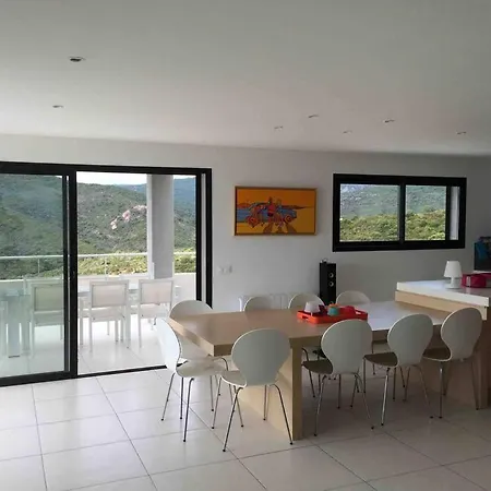 Villaa Situee Face A La Apartmán