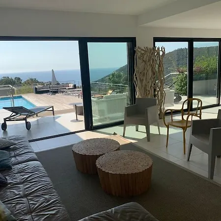 Villaa Situee Face A La Apartmán *