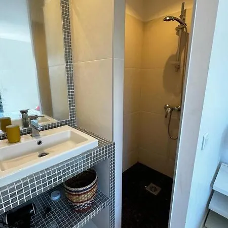 Villaa Situee Face A La Apartmán *