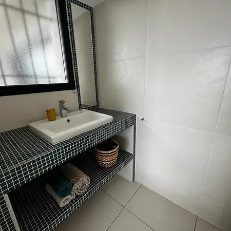 Apartmán Villaa Situee Face A La *