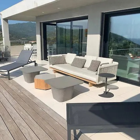 Apartmán Villaa Situee Face A La